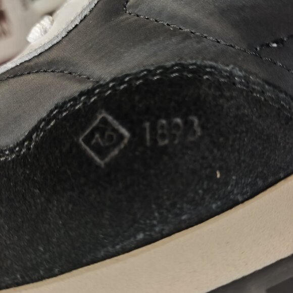 DUNHILL 1893 Logo-Embossed Low-Top Sneakers main image 8
